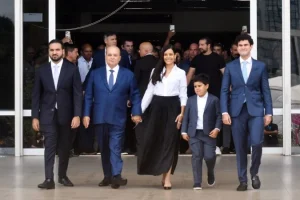 Ibaneis deixa GDF sob pressão da crise do BRB e transfere desafio a Celina